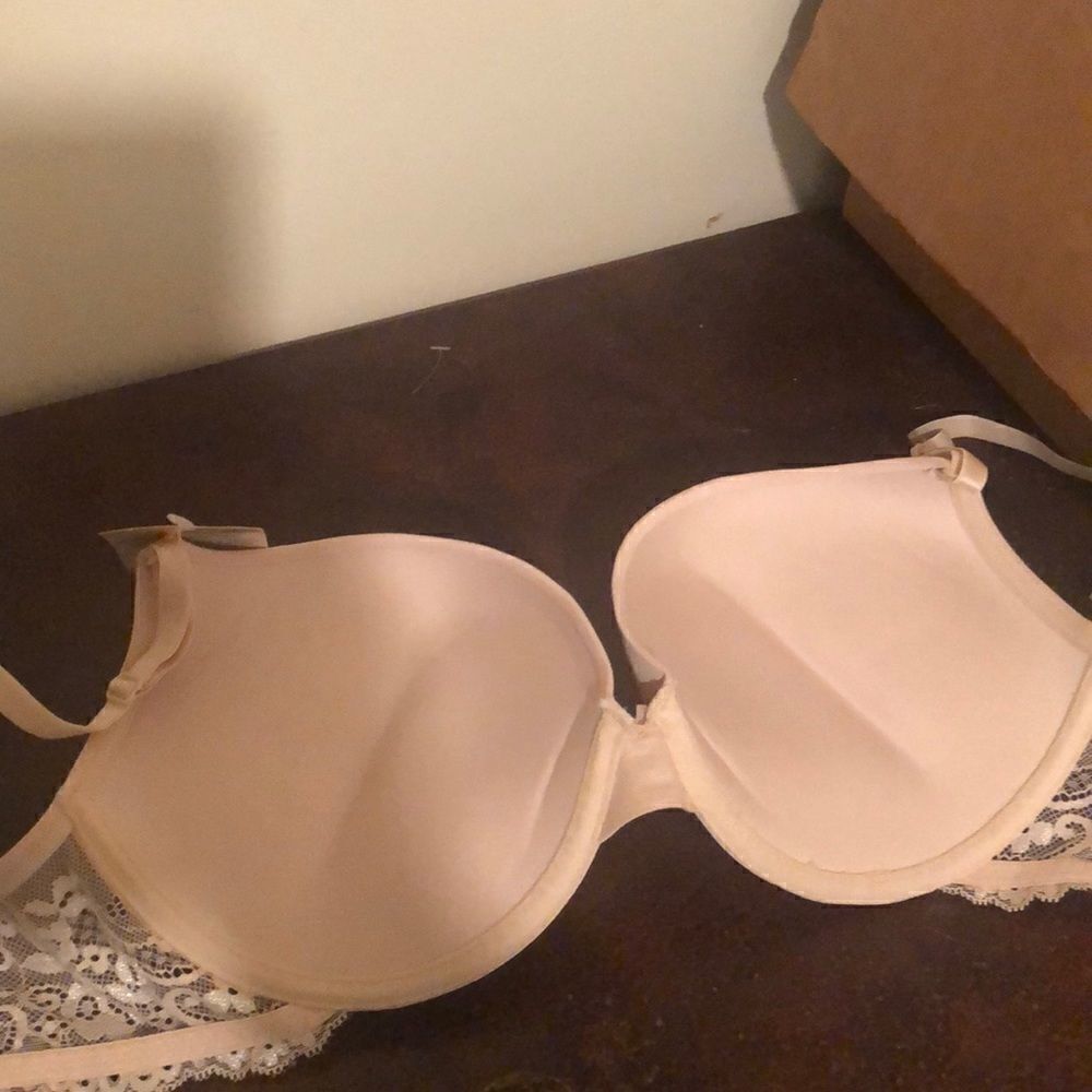 Smart and Sexy Bra  - Picture 5 of 6